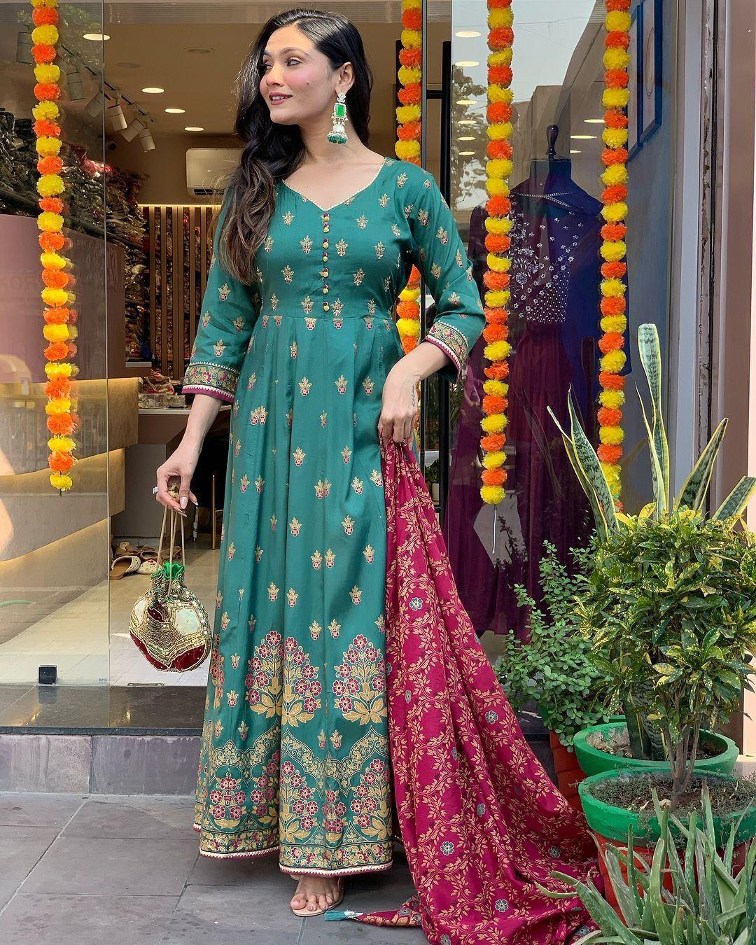 Wedding wear anarkali Full Flair gown set Readymade