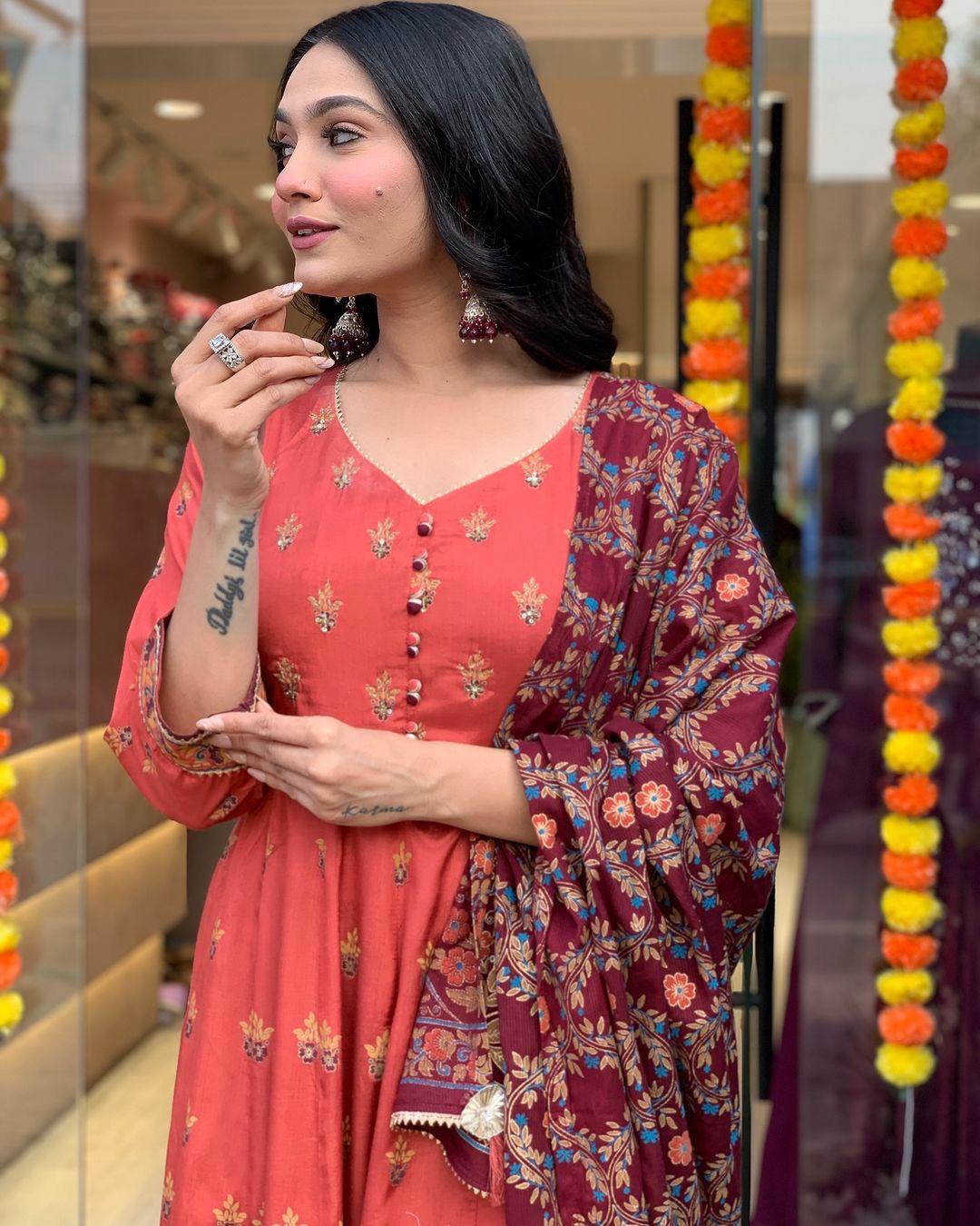 Wedding wear anarkali Full Flair gown set Readymade