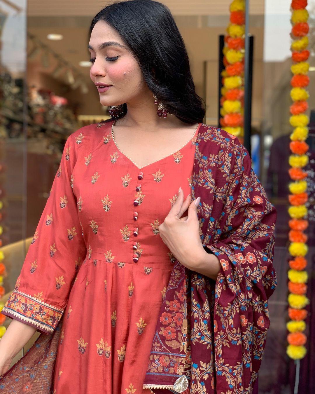 Wedding wear anarkali Full Flair gown set Readymade