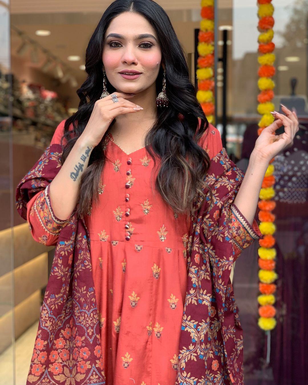 Wedding wear anarkali Full Flair gown set Readymade