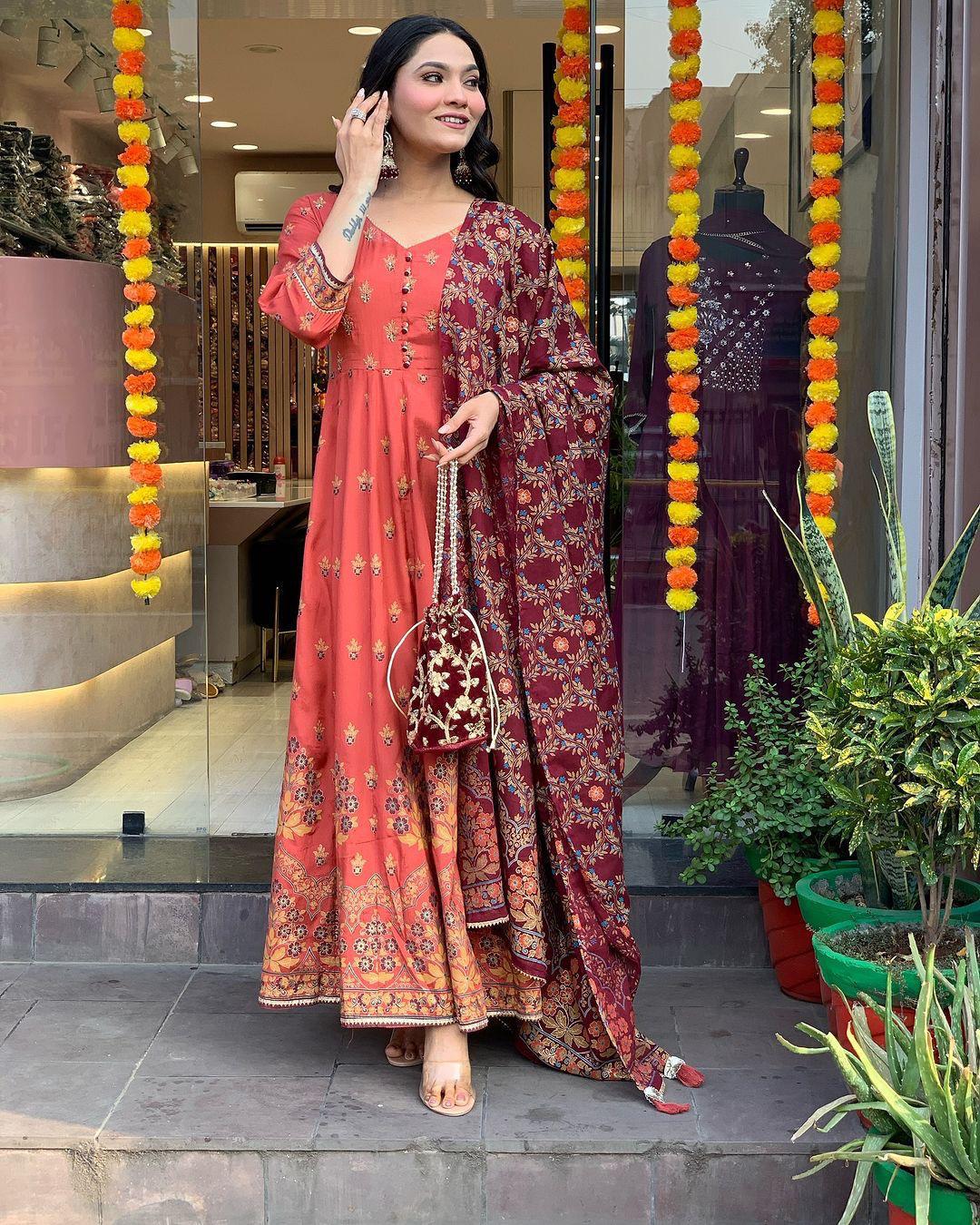 Wedding wear anarkali Full Flair gown set Readymade