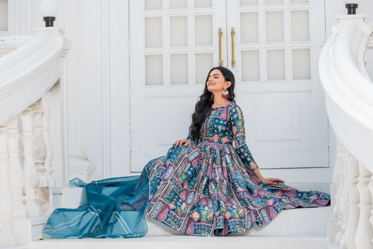Trending premium Anarkali salwar kameez suit set Indian wedding dress