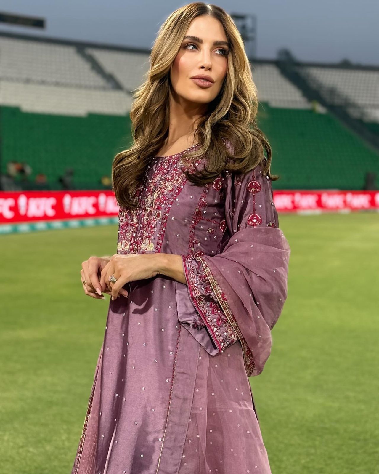 Readymade Pakistani salwar Kameez dress