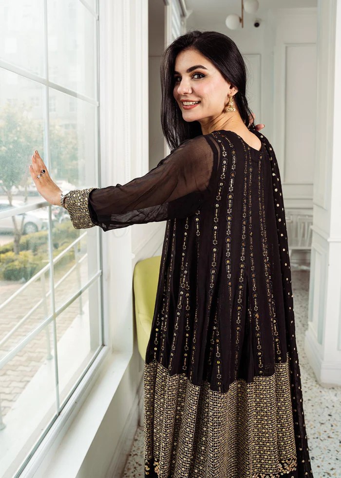 Pakistani Readymade Salwar kameez dress