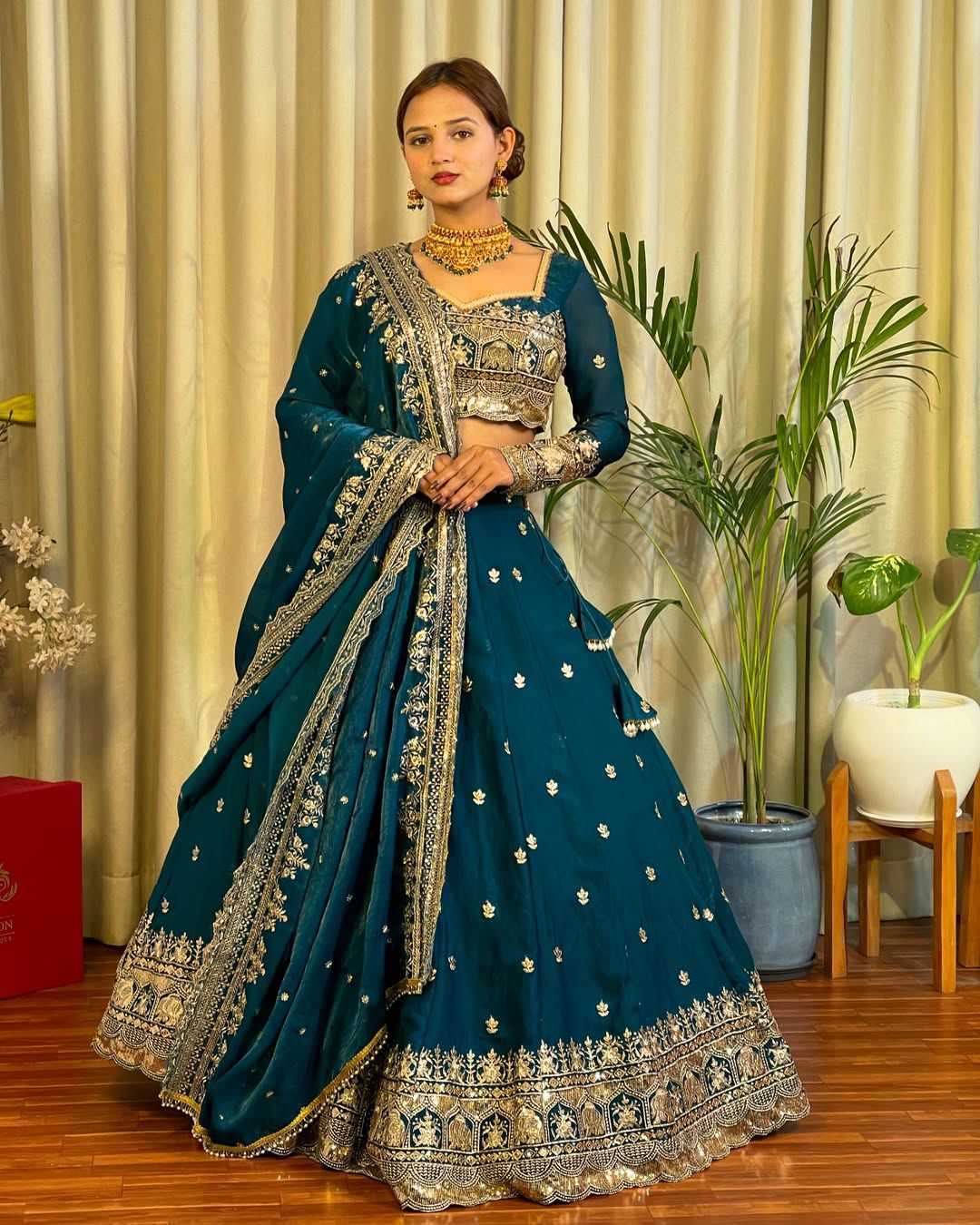Readymade Indian wedding lehenga choli with Dupatta