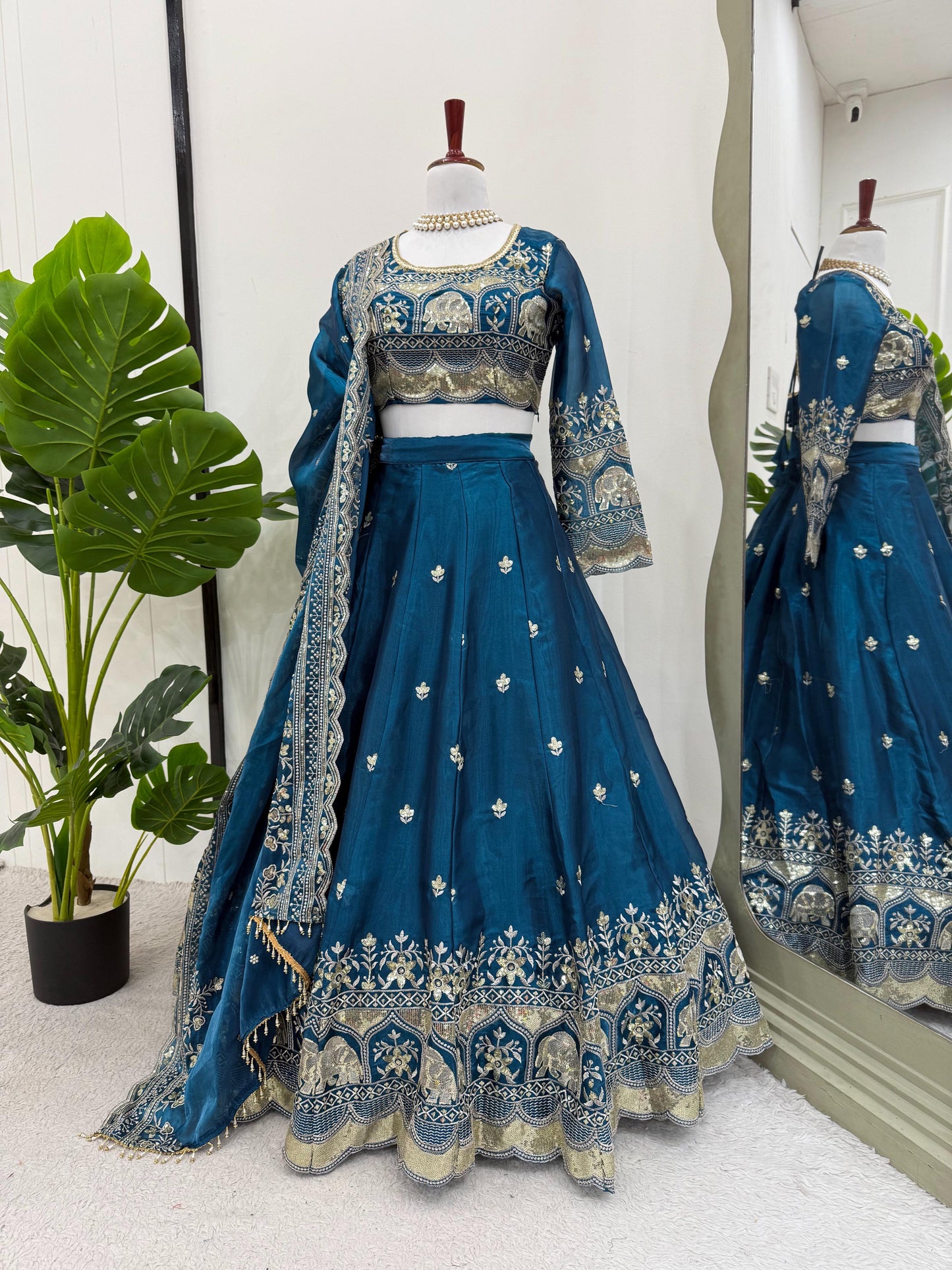 Readymade Indian wedding lehenga choli with Dupatta