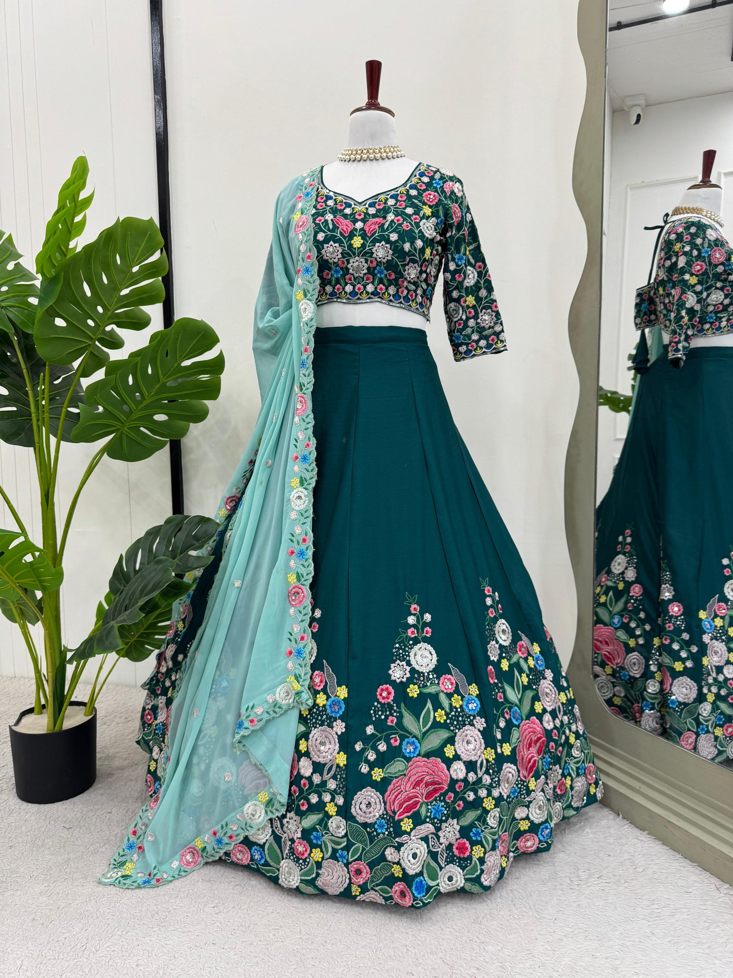 Heavy premium Wedding wear lehenga choli Readymade Indian floral lehenga